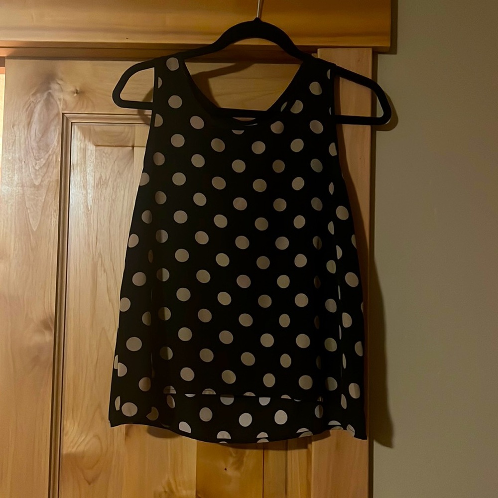 High low polka dot tank with bow detail on back